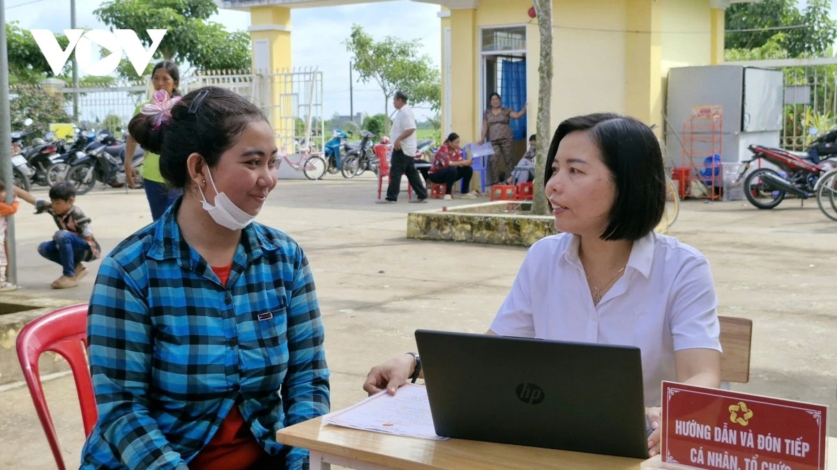 hanh chinh cong luu dong - Dua dich vu den gan dan trong mua tuu truong hinh anh 4