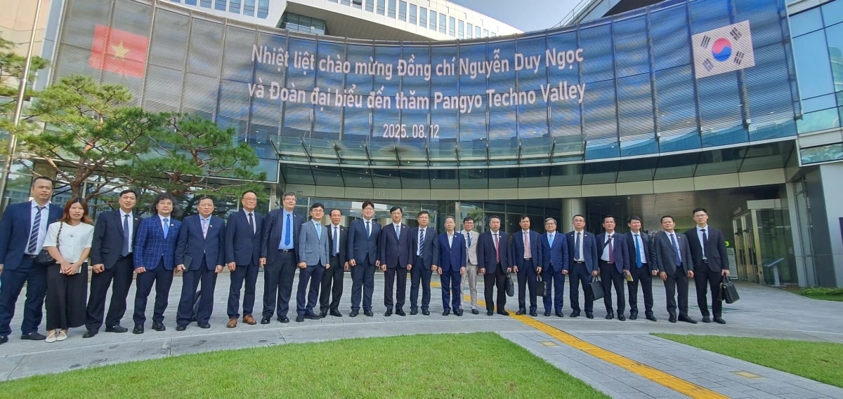 Doan cong tac cap cao viet nam tham thung lung cong nghe cao o han quoc hinh anh 2
