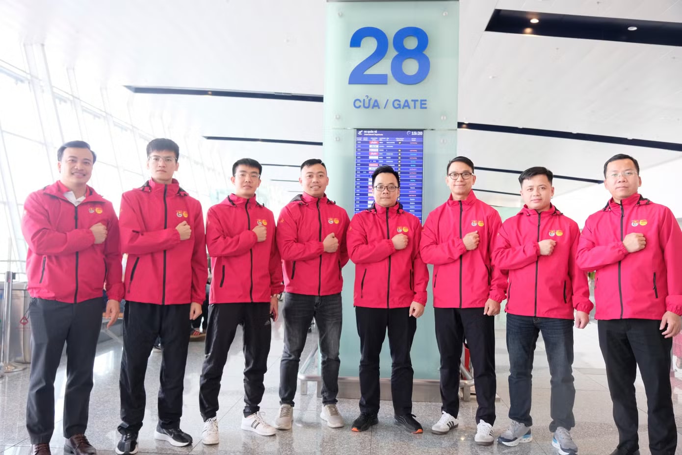 Gần 200 đại biểu thanh niên Việt Nam tham gia Hành trình đỏ nghiên cứu, học tập tại Trung Quốc lần thứ 2 - Ảnh 3.