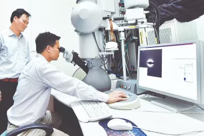 Hoạt động nghiên cứu khoa học tại Đại học Bách khoa Hà Nội. (Ảnh NGUYỄN ĐĂNG)