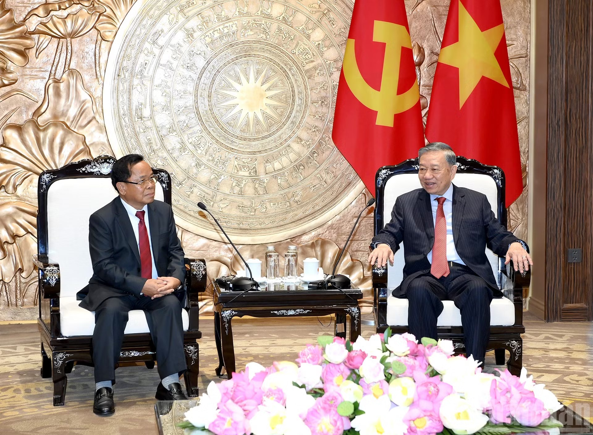 Tổng Bí thư, Chủ tịch nước Tô Lâm tiếp Phó Thủ tướng, Bộ trưởng Tư pháp Lào Khamphan Phommathat. ndo_br_a4-bnd-7565.jpg