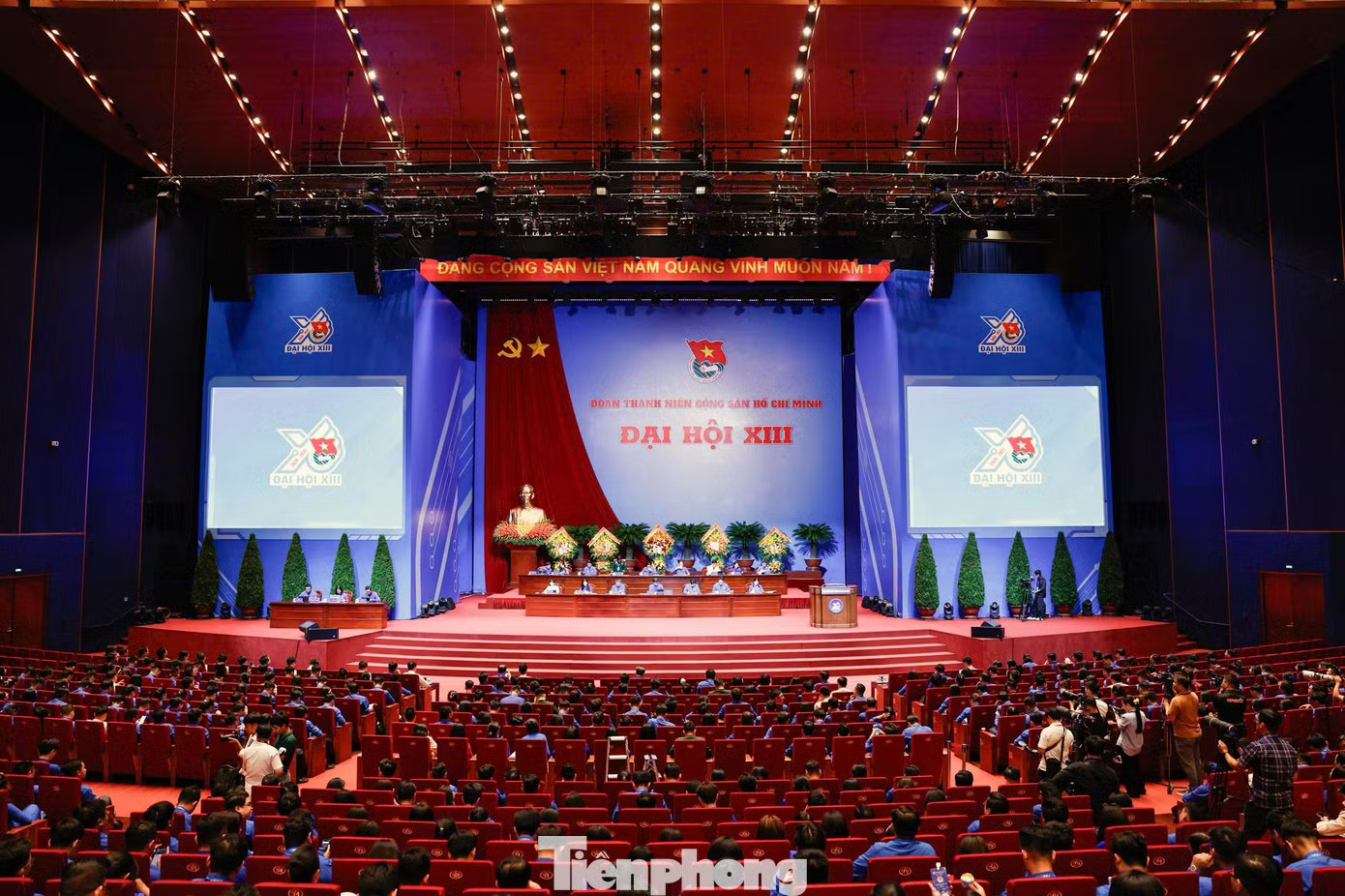 Đại hội làm việc phiên thứ tư. Ảnh: Như Ý Triển khai ngay những nội dung đã được Đại hội Đoàn toàn quốc lần thứ XIII thông qua - Ảnh 1.