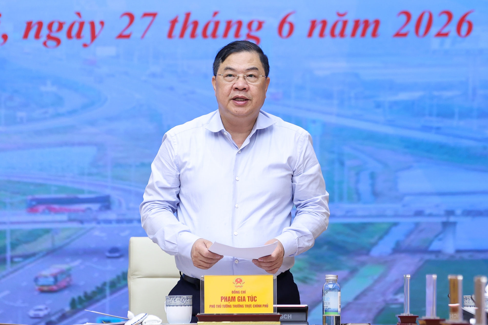 Thủ tướng: Kiên quyết không lùi tiến độ các dự án trọng điểm quốc gia nếu không có lý do chính đáng- Ảnh 3.