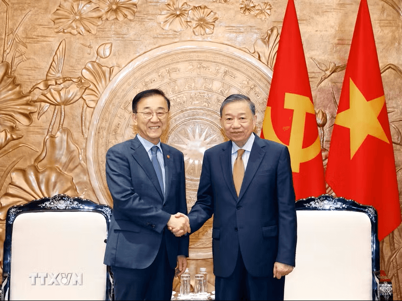 Tổng Bí thư, Chủ tịch nước Tô Lâm tiếp Bộ trưởng Bộ Đất đai, Cơ sở hạ tầng và Giao thông Hàn Quốc- Ảnh 1.