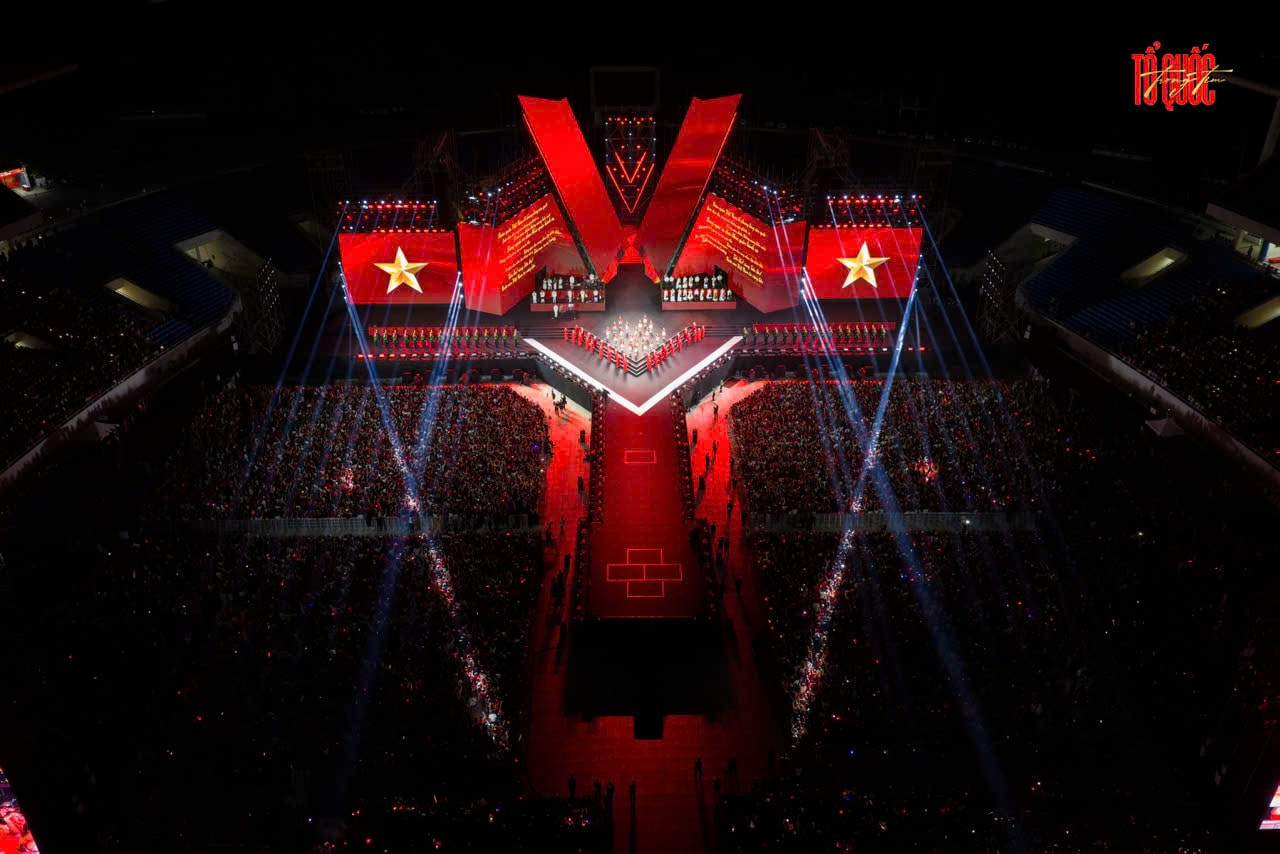 ps://hanoi.gov.vn/tin-tuc-su-kien-noi-bat/concert-quoc-gia-to-quoc-trong-tim-hung-trang-xuc-dong-va-tu-hao-4250811014815559.htm#img-lightbox-3