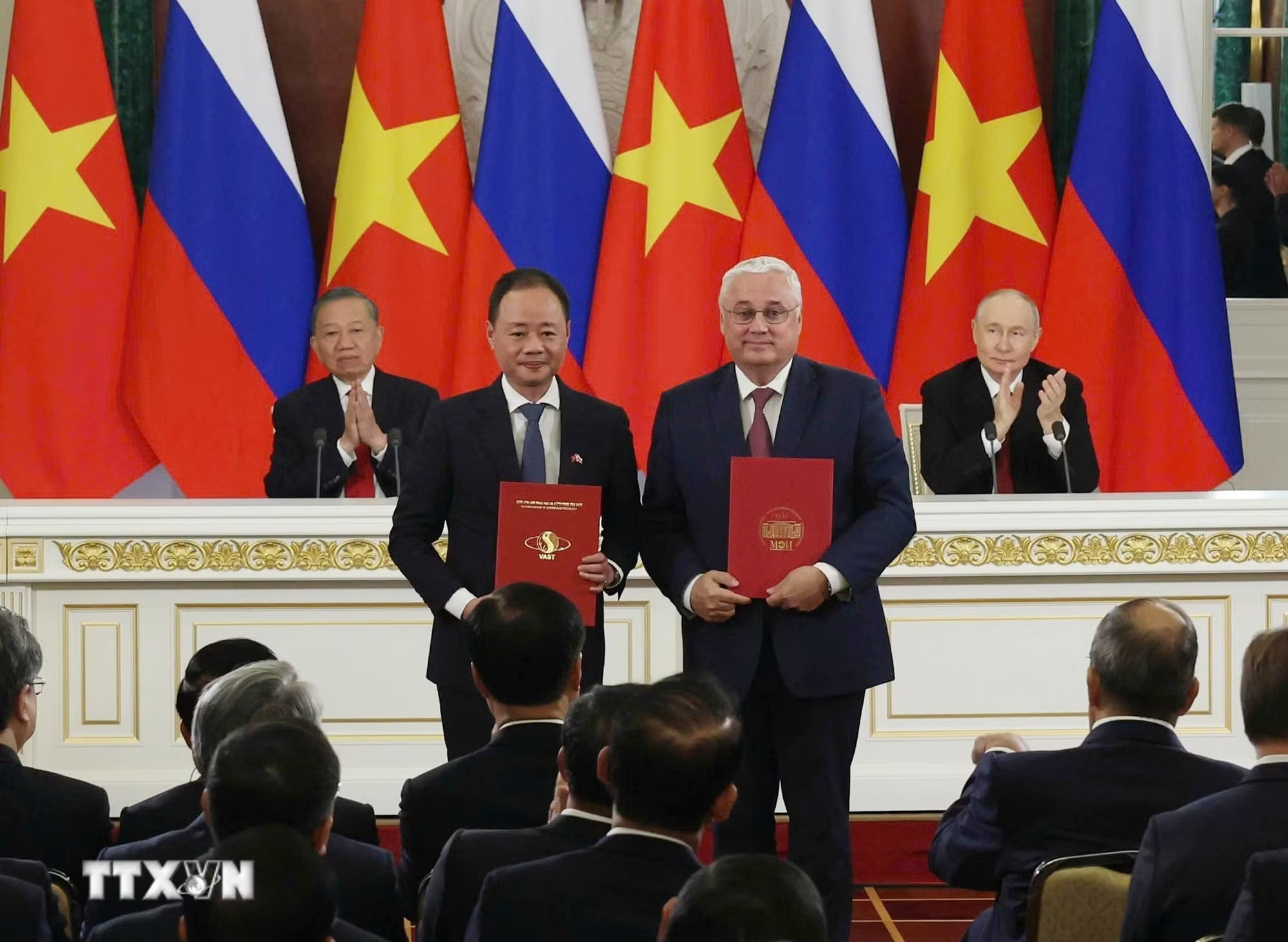 Tuyên bố chung về việc củng cố hơn nữa Quan hệ Đối tác Chiến lược toàn diện Việt Nam-Nga trong giai đoạn mới- Ảnh 4.
