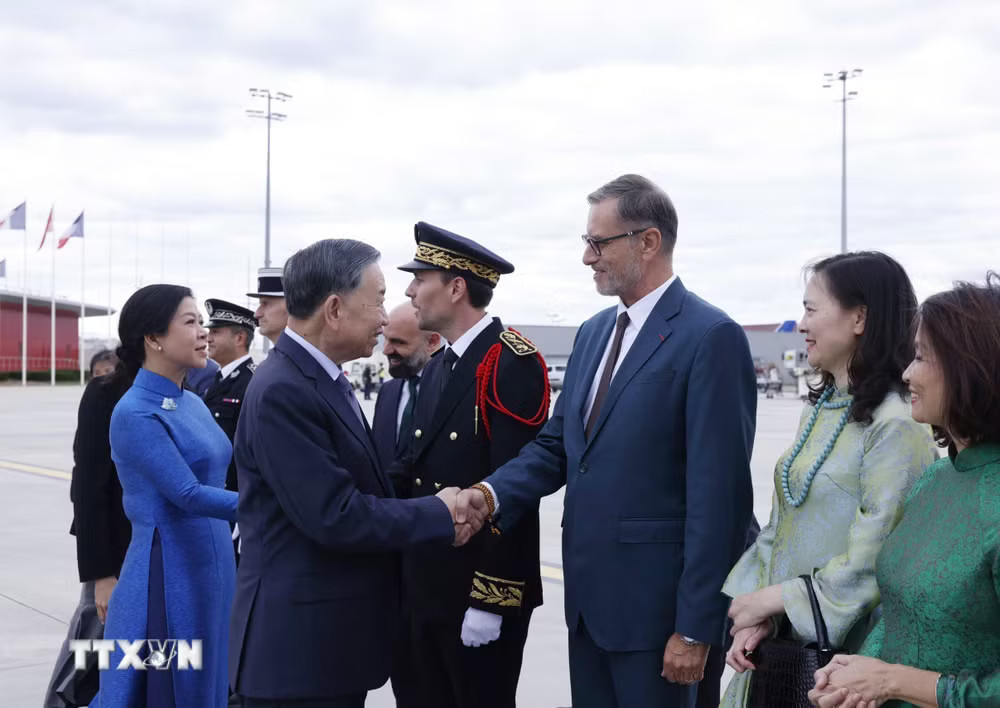 Tổng Bí thư, Chủ tịch nước Tô Lâm kết thúc tốt đẹp chuyến thăm chính thức Cộng hòa Pháp- Ảnh 1.