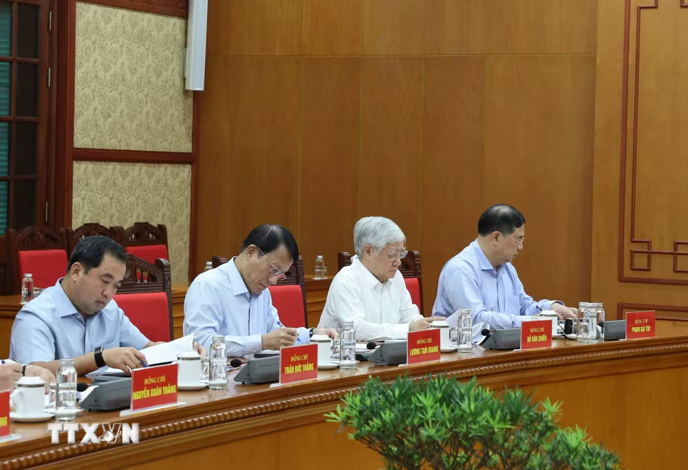 Tổng Bí thư, Chủ tịch nước Tô Lâm: Hoàn thiện quy định về đảng viên làm kinh tế tư nhân, phát huy nguồn lực cho phát triển- Ảnh 3.