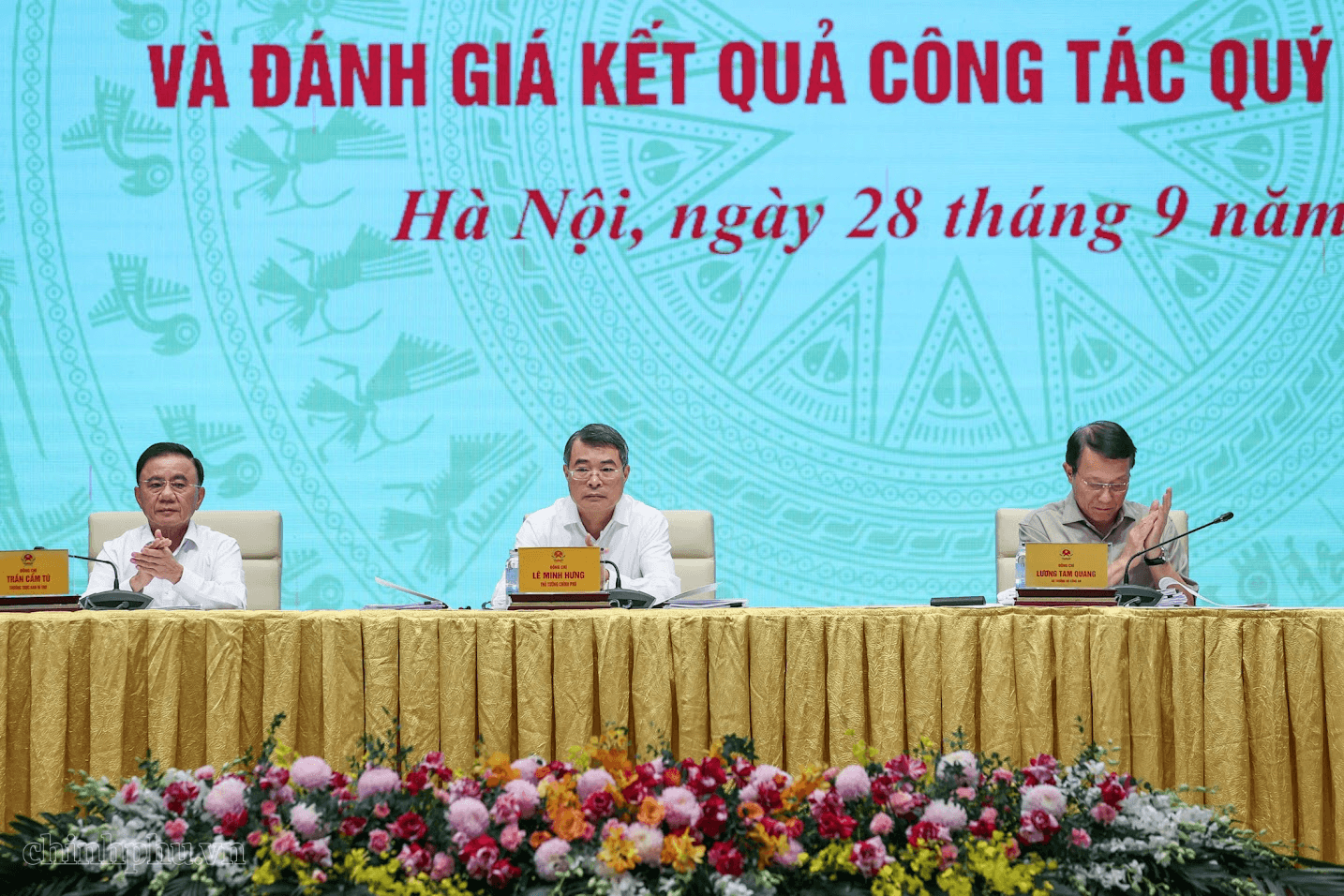 Thủ tướng: Khoa học công nghệ phải trở thành động lực chủ yếu, trực tiếp, đo đếm được bằng kết quả tăng trưởng- Ảnh 1.