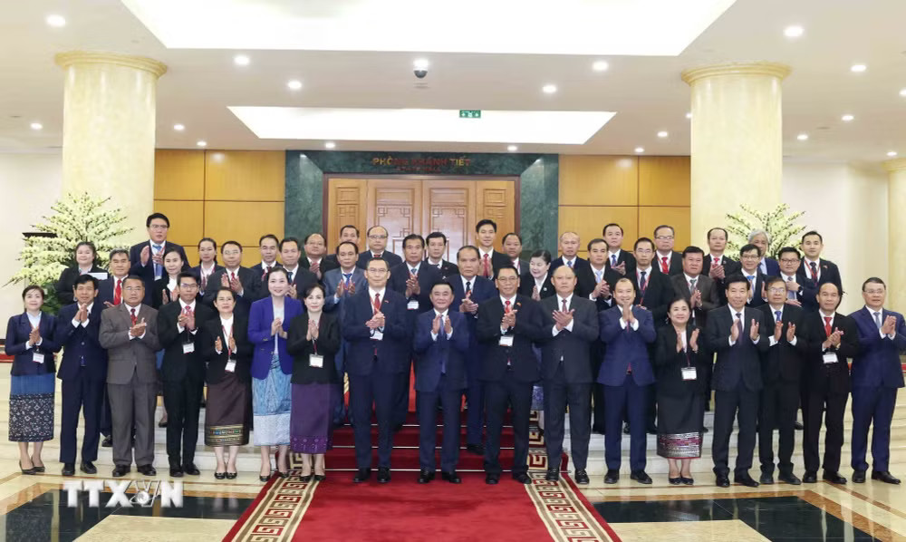 Thường trực Ban Bí thư Trần Cẩm Tú tiếp Đoàn cán bộ cao cấp Đảng Nhân dân Cách mạng Lào- Ảnh 3.
