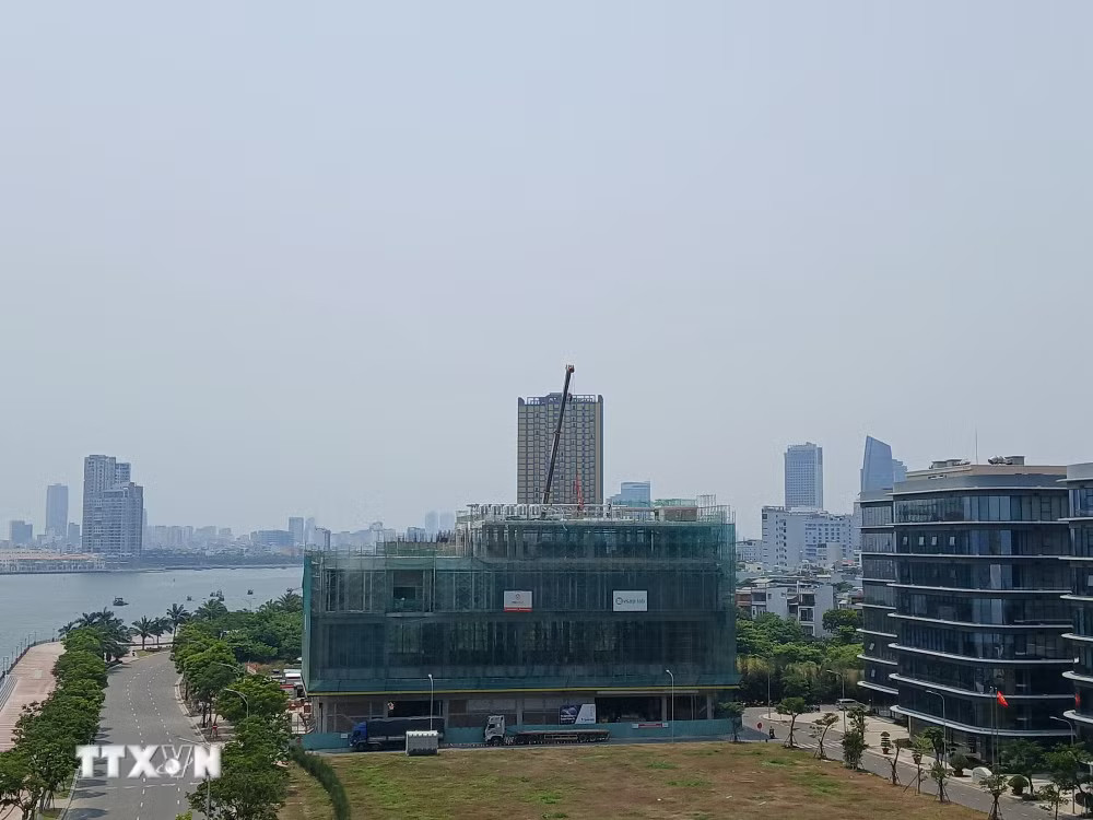 Kết luận số 105-KL/TW về thu hút và trọng dụng nhân tài trong các ngành, lĩnh vực mũi nhọn, phục vụ đất nước phát triển nhanh, bền vững- Ảnh 2.