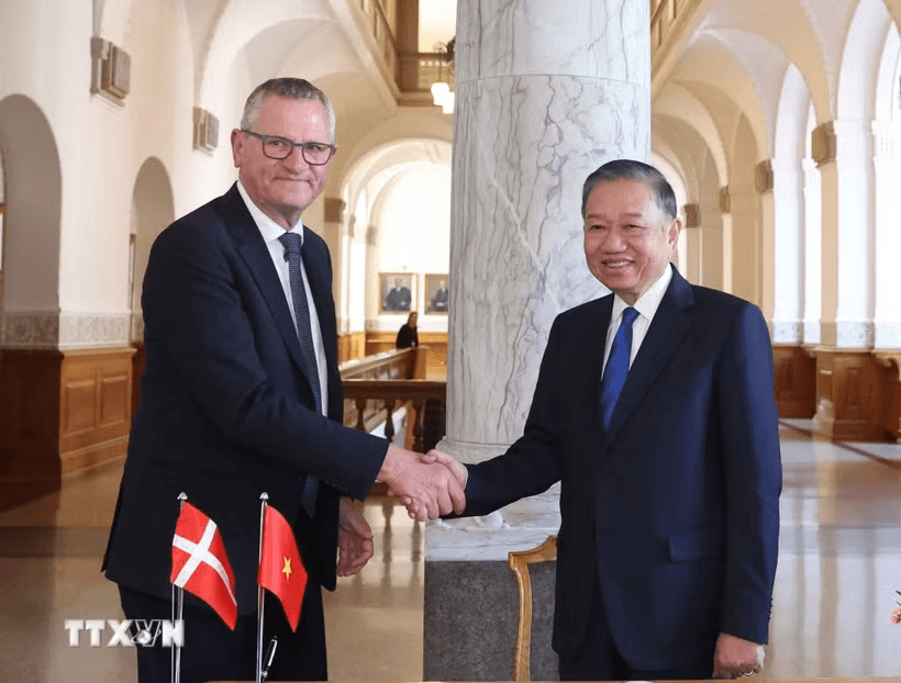 Tổng Bí thư, Chủ tịch nước Tô Lâm hội kiến Chủ tịch Quốc hội Đan Mạch Henrik Frandsen- Ảnh 1.