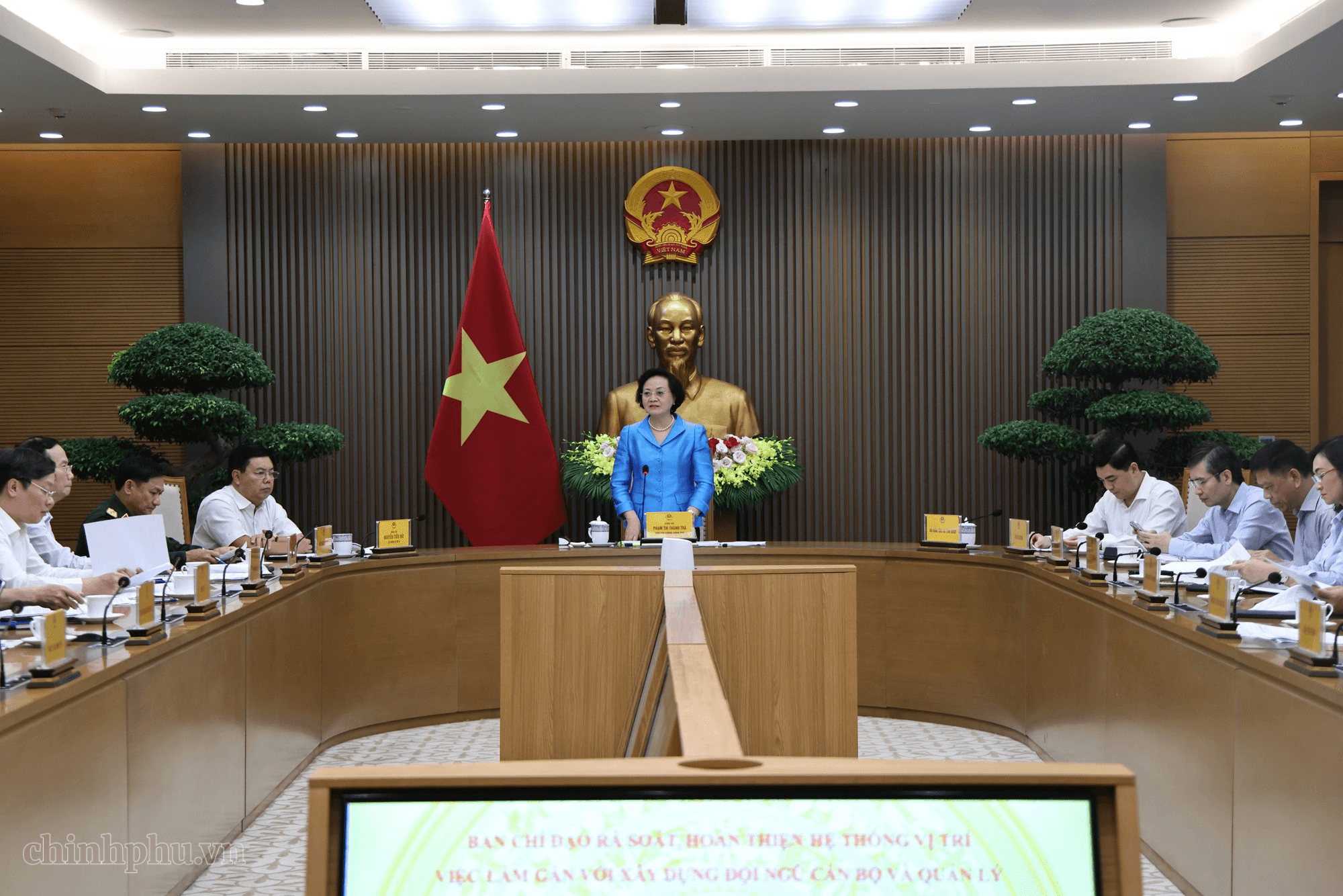 Phó Thủ tướng Phạm Thị Thanh Trà: Không lấy biên chế hiện có để hợp thức hóa vị trí việc làm- Ảnh 4.