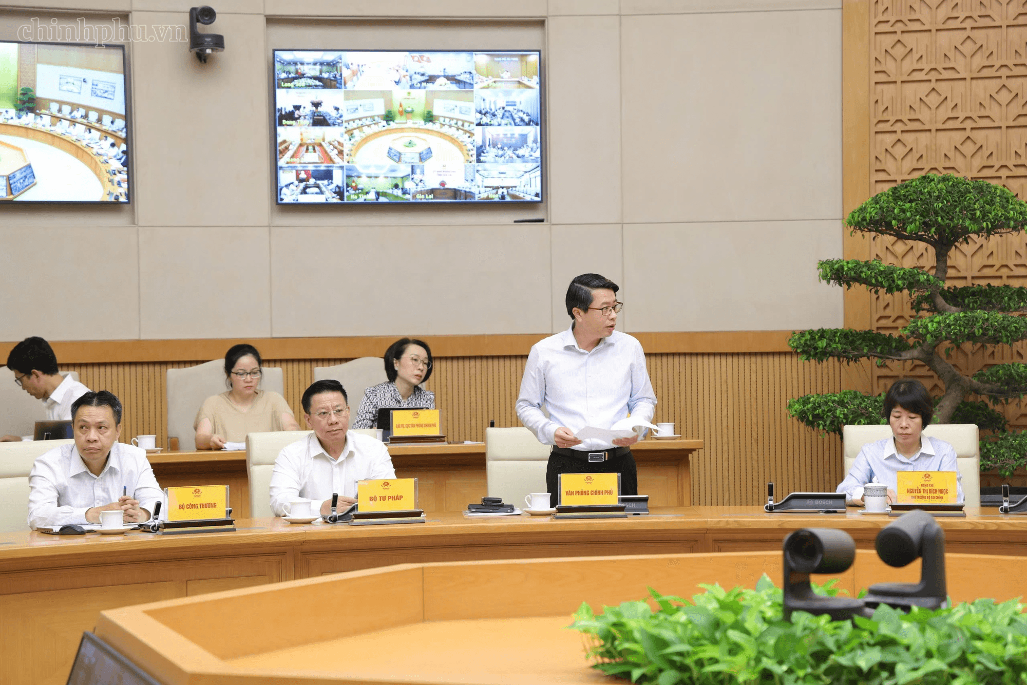 Năm 2027, ít nhất 30% đề tài nghiên cứu phải gắn với doanh nghiệp- Ảnh 3.