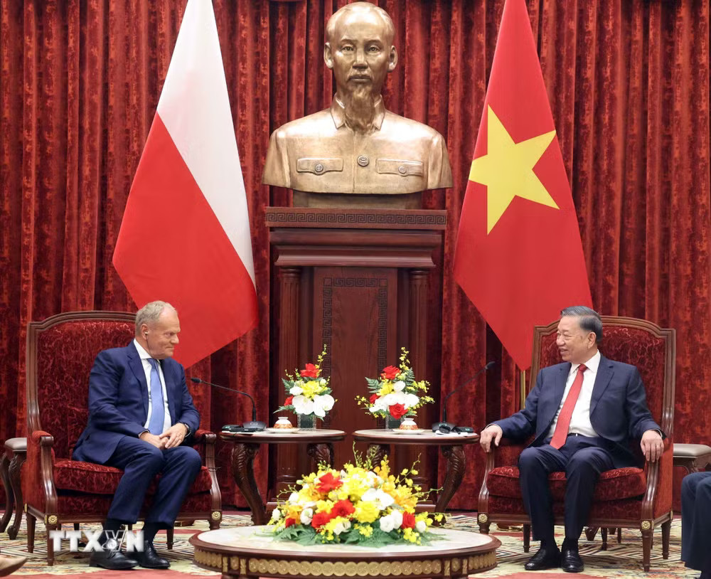 Tổng Bí thư, Chủ tịch nước Tô Lâm tiếp Thủ tướng Ba Lan Donald Tusk - Ảnh 2.