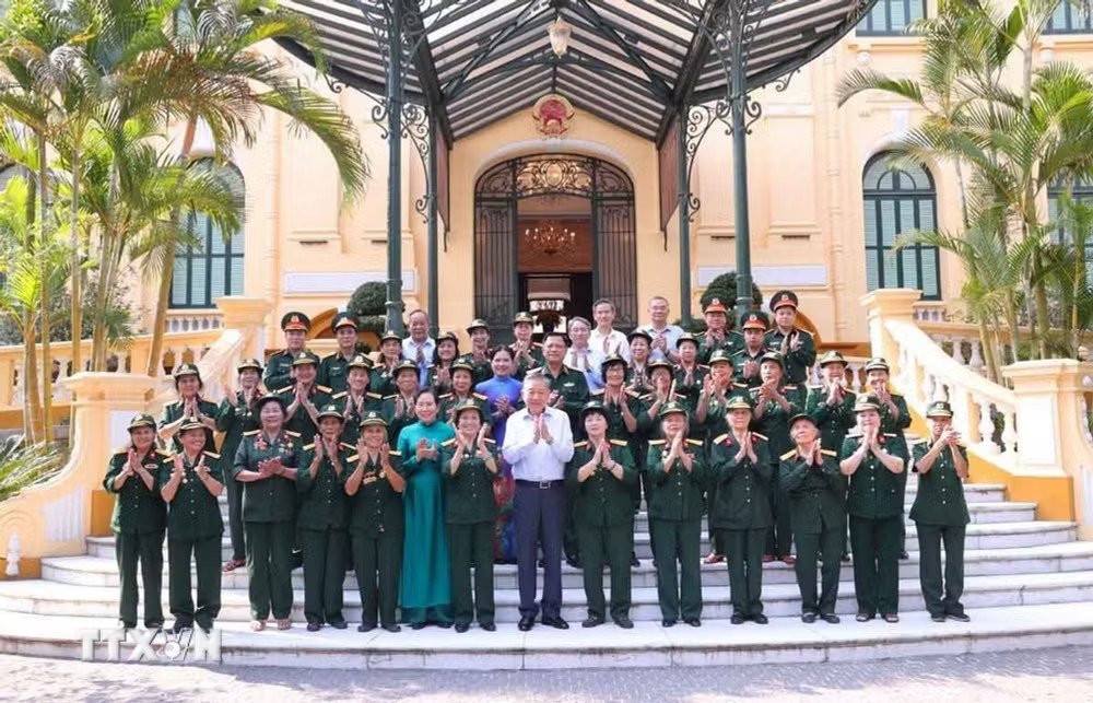 Tổng Bí thư, Chủ tịch nước Tô Lâm gặp mặt Đại đội nữ lái xe Trường Sơn - Ảnh 3.