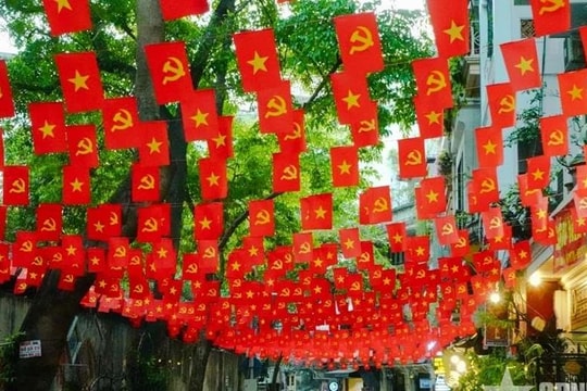 Phản bác các quan điểm sai trái, thù địch xuyên tạc dự thảo văn kiện trình Đại hội XIV của Đảng về định hướng hoàn thiện thể chế kinh tế thị trường định hướng xã hội chủ nghĩa