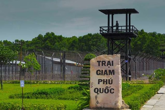 Chuyện gì đã xảy ra ở nhà tù Phú Quốc