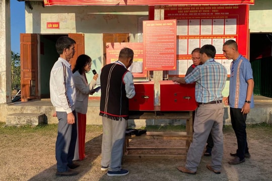 NGÀY HỘI NON SÔNG Ở XÃ IA CHIM