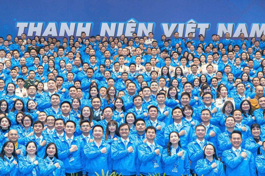 Bản lĩnh thanh niên Việt Nam trước “cơn lốc” thông tin xấu độc