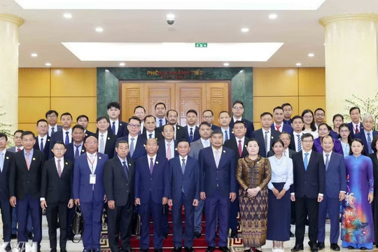 Thường trực Ban Bí thư Trần Cẩm Tú tiếp Đoàn lãnh đạo trẻ Đảng Nhân dân Campuchia
