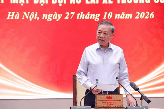 Tổng Bí thư, Chủ tịch nước Tô Lâm gặp mặt Đại đội nữ lái xe Trường Sơn