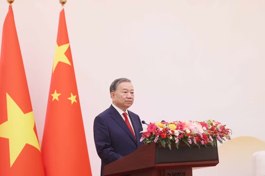 Tổng Bí thư, Chủ tịch nước Tô Lâm gặp gỡ thanh niên tham gia “Hành trình đỏ nghiên cứu, học tập”